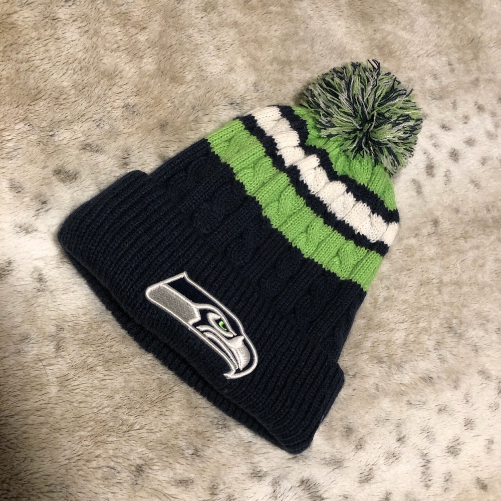 Seahawks beanie with pom